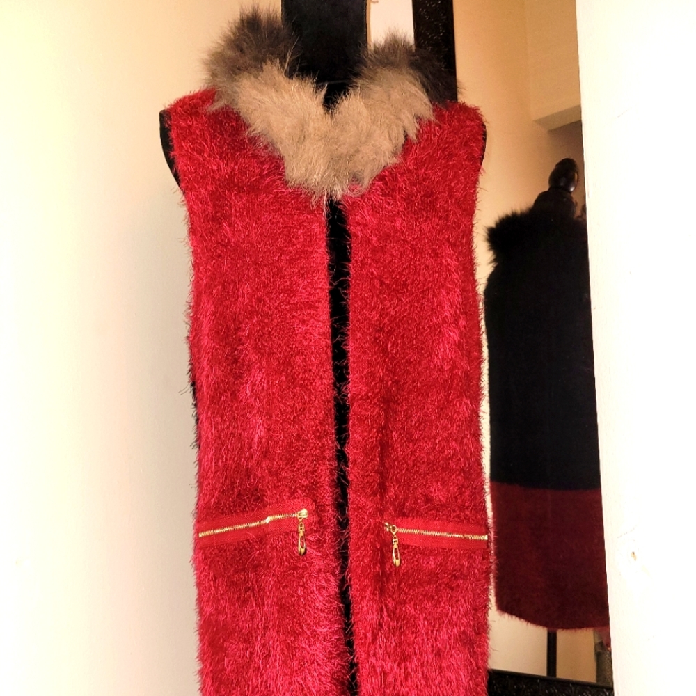 XL Alf Faux Fur Vest | Red and Black